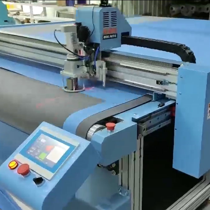 Windproof curtain cutting machine